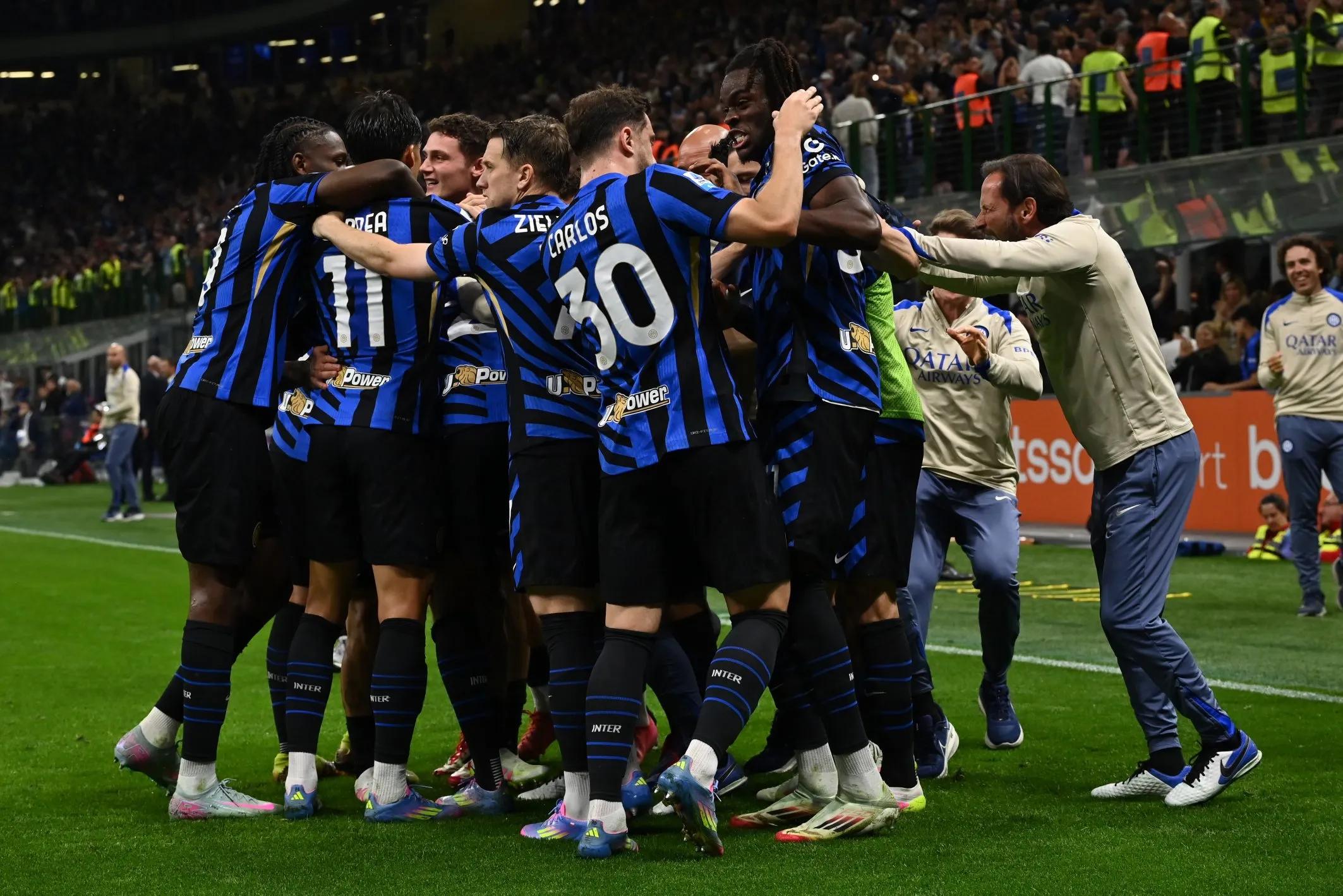 [中超]刘若钒传中 莱昂纳多门前包抄打进